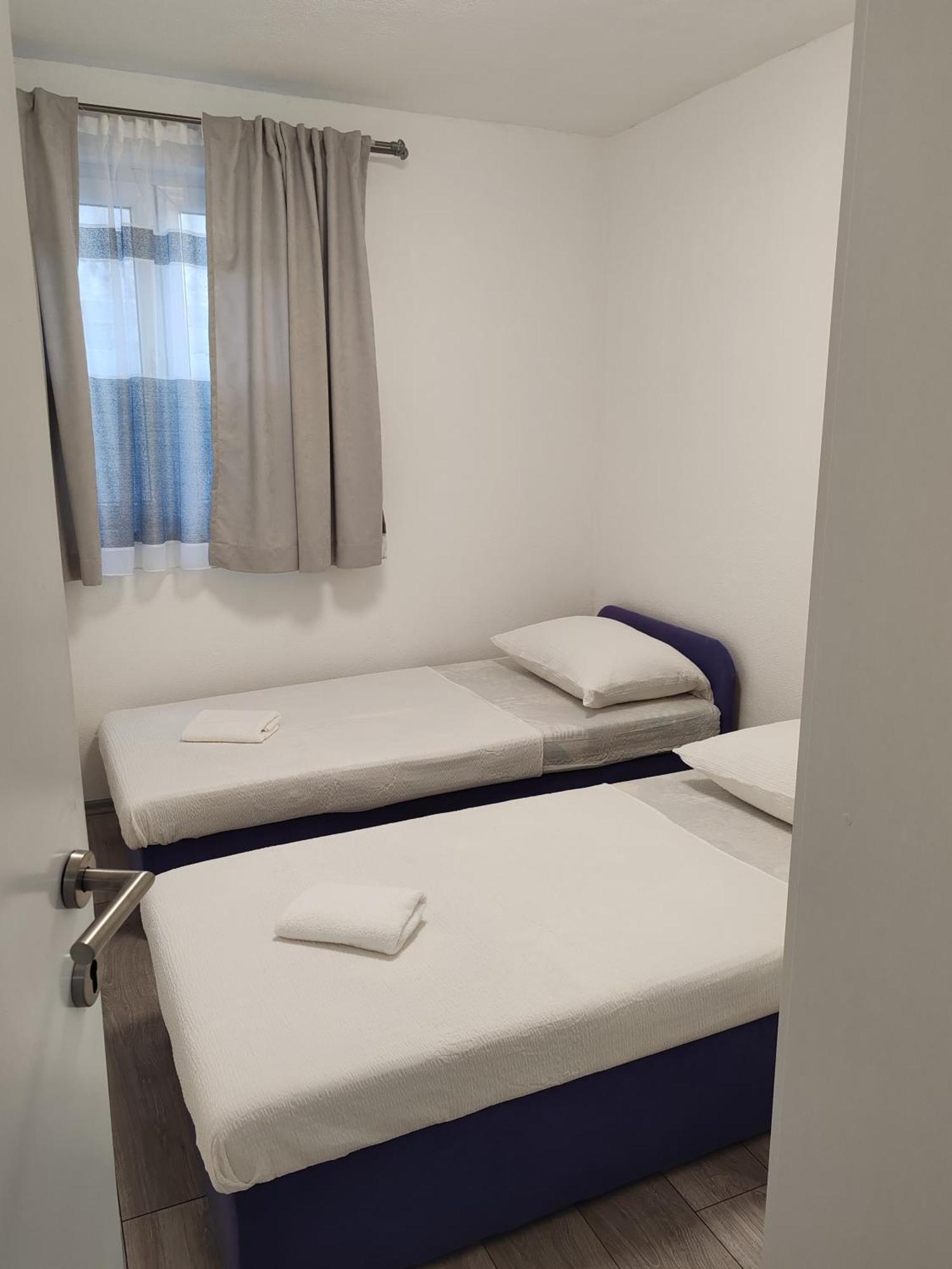Apartman Iva ネウム エクステリア 写真